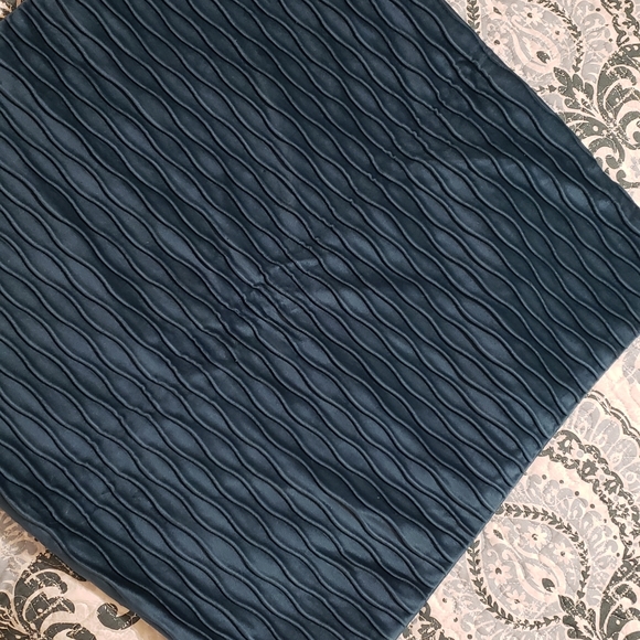 Cushion covers TEAL, VELVET zippered. Set of 2 - Picture 5 of 5